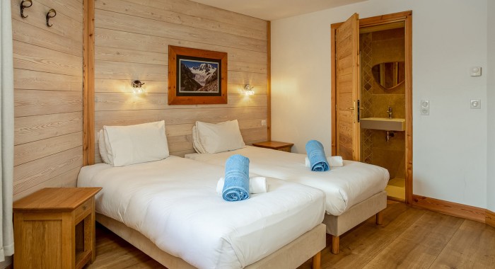 Chalet Aline, Meribel ski chalet, image 5
